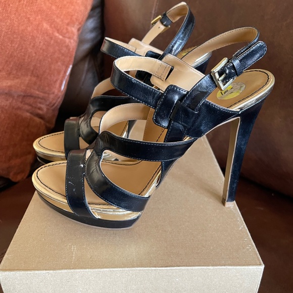 Black and gold sexy sling back stilettos size 9 - Picture 3 of 7